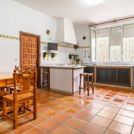 Family With Pool In Conil