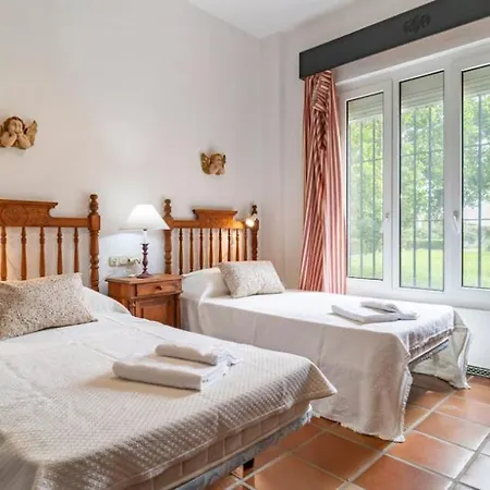 Hébergement de vacances Family With Pool In Conil