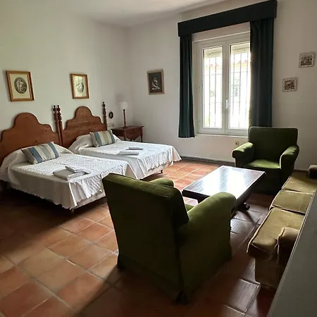 Family With Pool In Conil