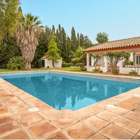 Holiday home Family With Pool In Conil