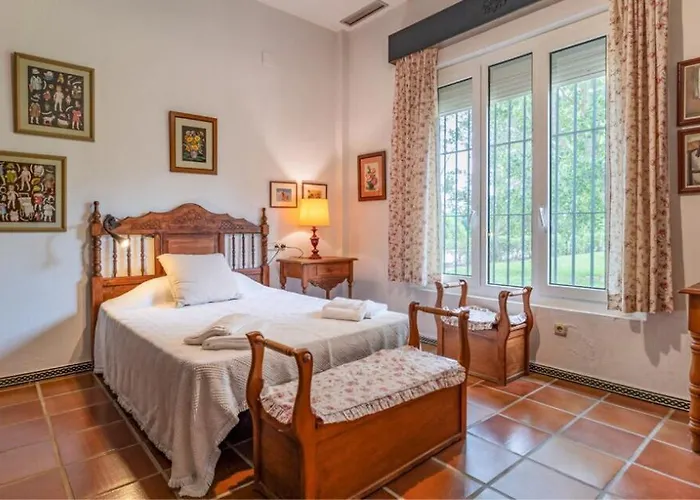 Family With Pool In Conil بيت للعطل كاديز