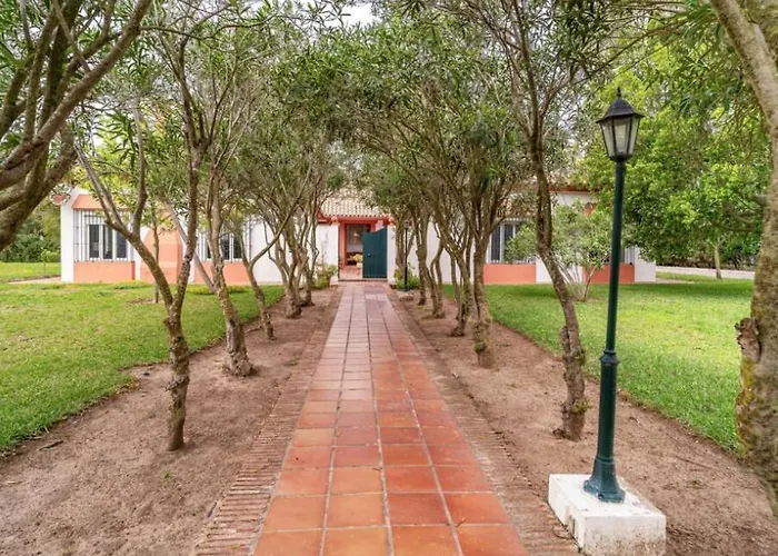 Family With Pool In Conil بيت للعطل كاديز